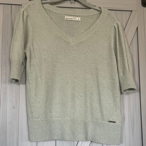 Sweaters - Picture 5 of 9